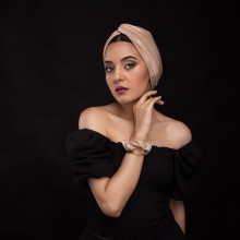 MOZA OVEA TURBAN SATIN BEIGE CLAIR