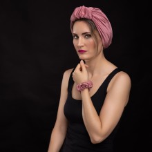 LANA-LATIFA OVEA TURBAN ROSE KUNZITE SATINÉ