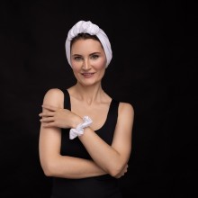 LANA OVEA TURBAN PERLE ÉCRU SATINÉE