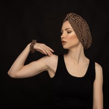 MOZA OVEA TURBAN ÉLÉGANCE IMPRIMÉ ZIG-ZAG MARRON ET NOIR