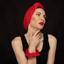 LANA-LATIFA OVEA TURBAN ROUGE RUBIS SATINÉ